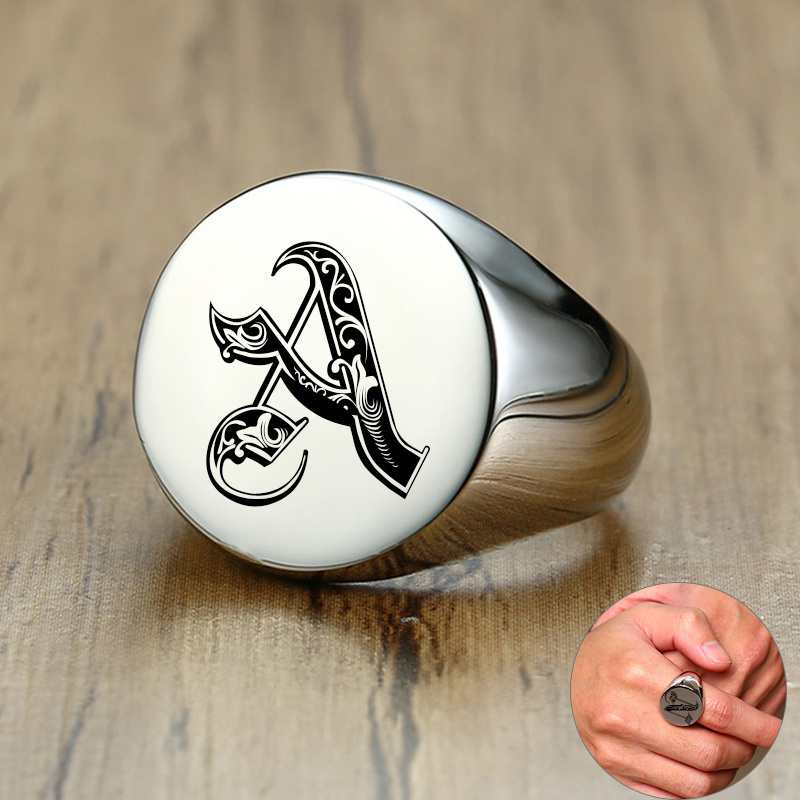 Vnox Stylish Pattern Font Init – Mens Signet Ring recenzja i cena