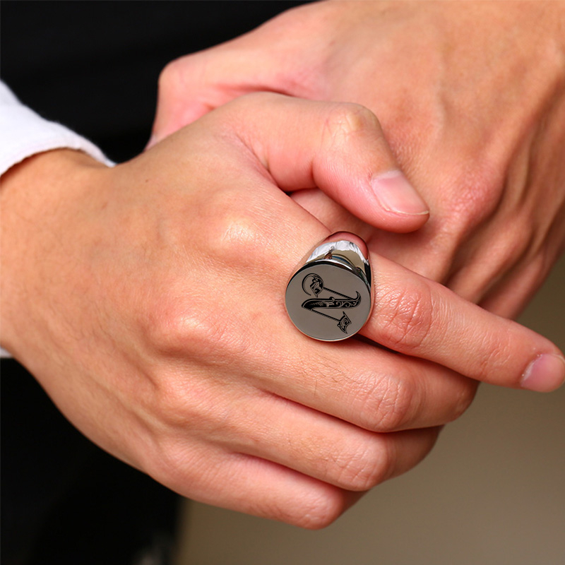 Vnox Stylish Pattern Font Init – Mens Signet Ring recenzja i cena